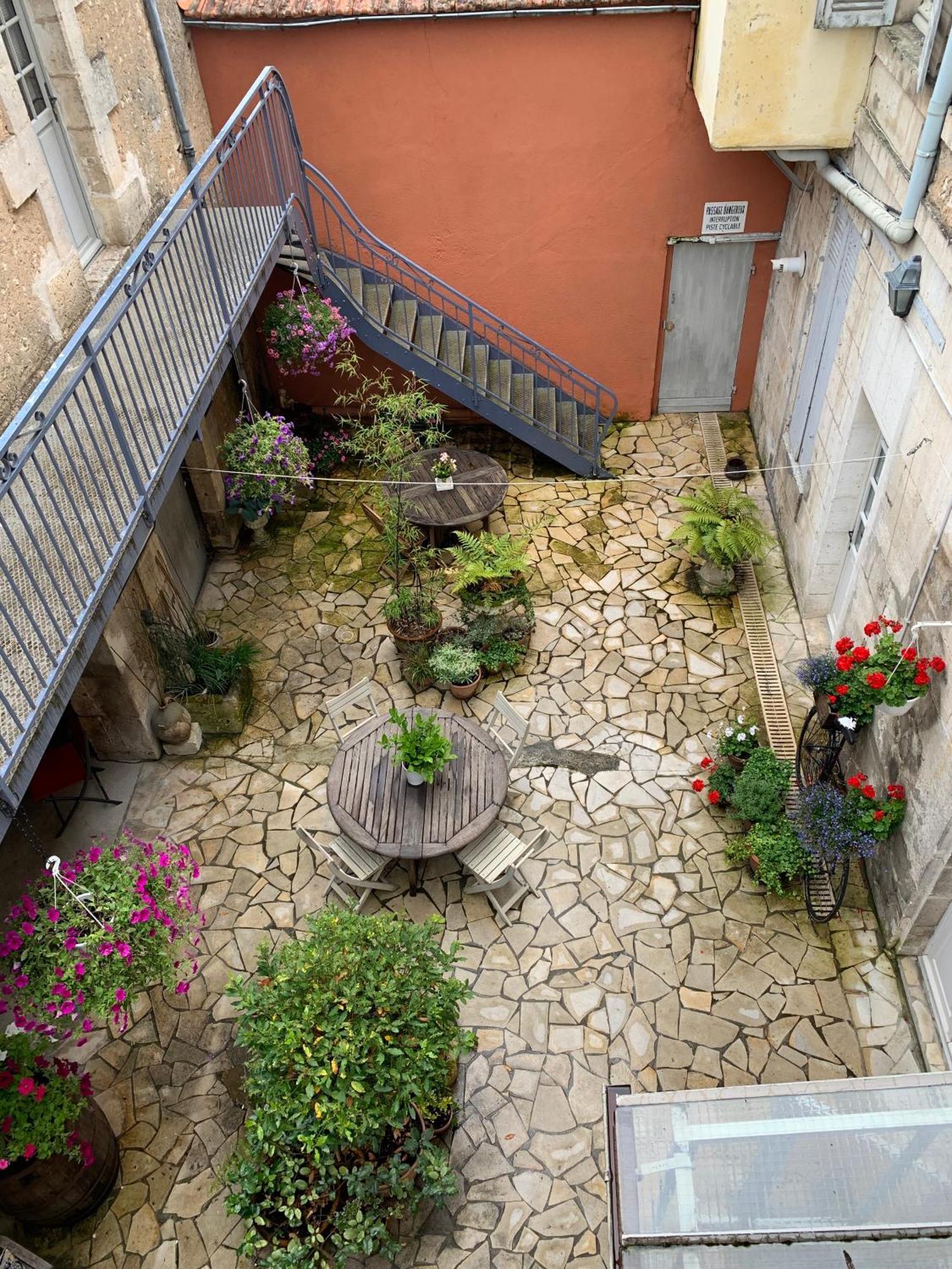 Repos à Ribérac B&B Extérieur photo